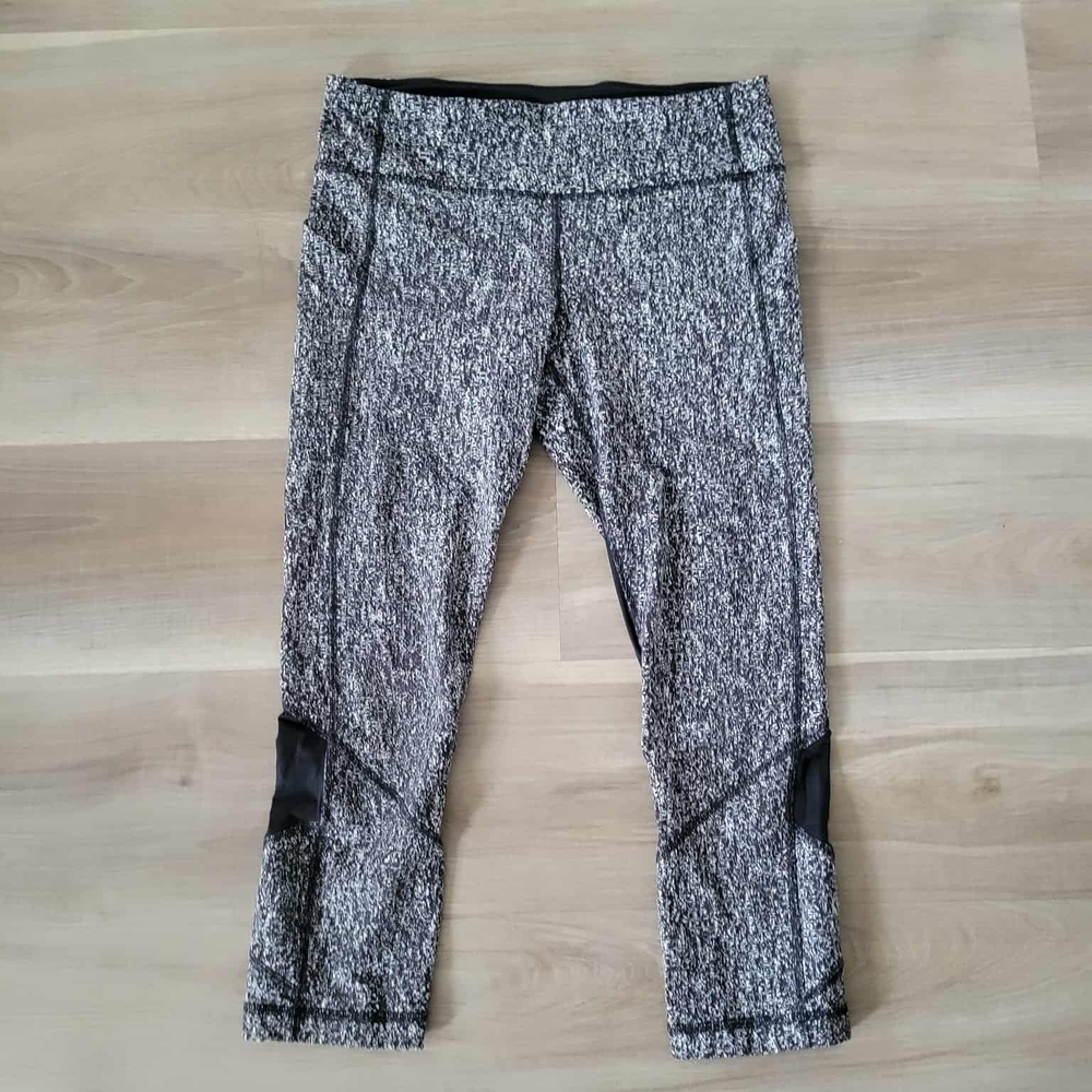 Lululemon Cropped Leggings Size 8